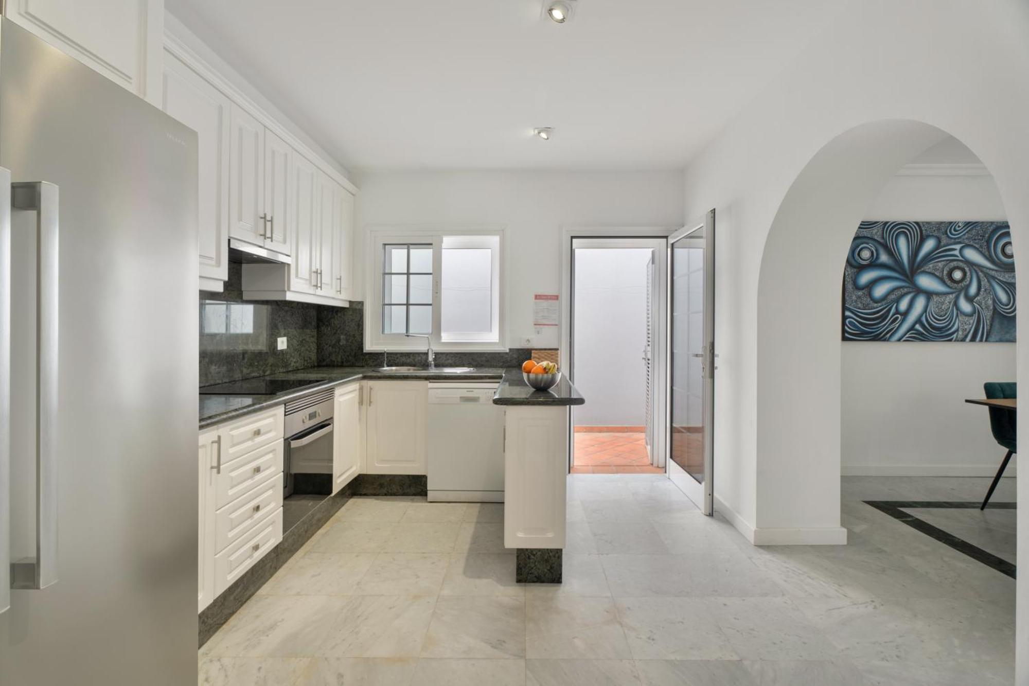 Villa Marbella-Private Heated Pool And Breathtaking View Costa Adeje  Εξωτερικό φωτογραφία